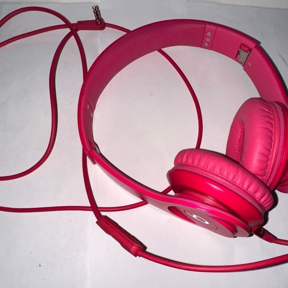 Beats Headphones Pink – Wired w/ Volume Control – Great Condition - Picture 3 of 13